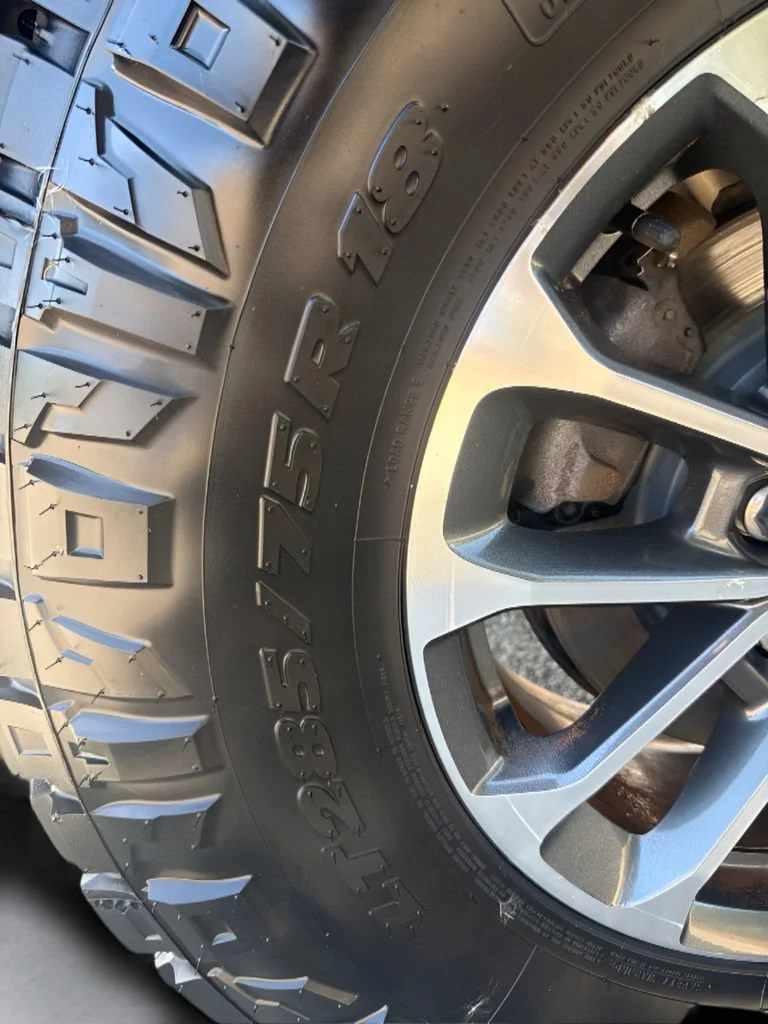 Used 2018 Gray Ford XL image 42