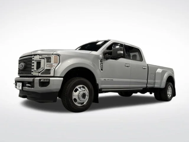 Used 2022 Silver Ford Platinum image 5