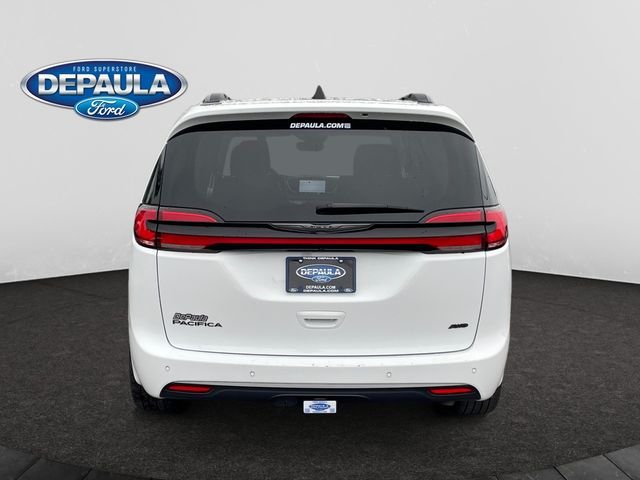 Used 2024 Bright White Clearcoat Chrysler Touring L image 5