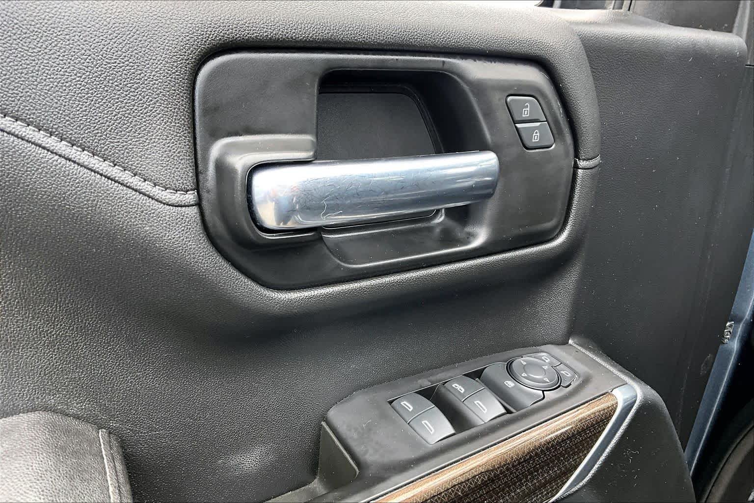 Used 2021 Shadow Gray Metallic Chevrolet RST image 31