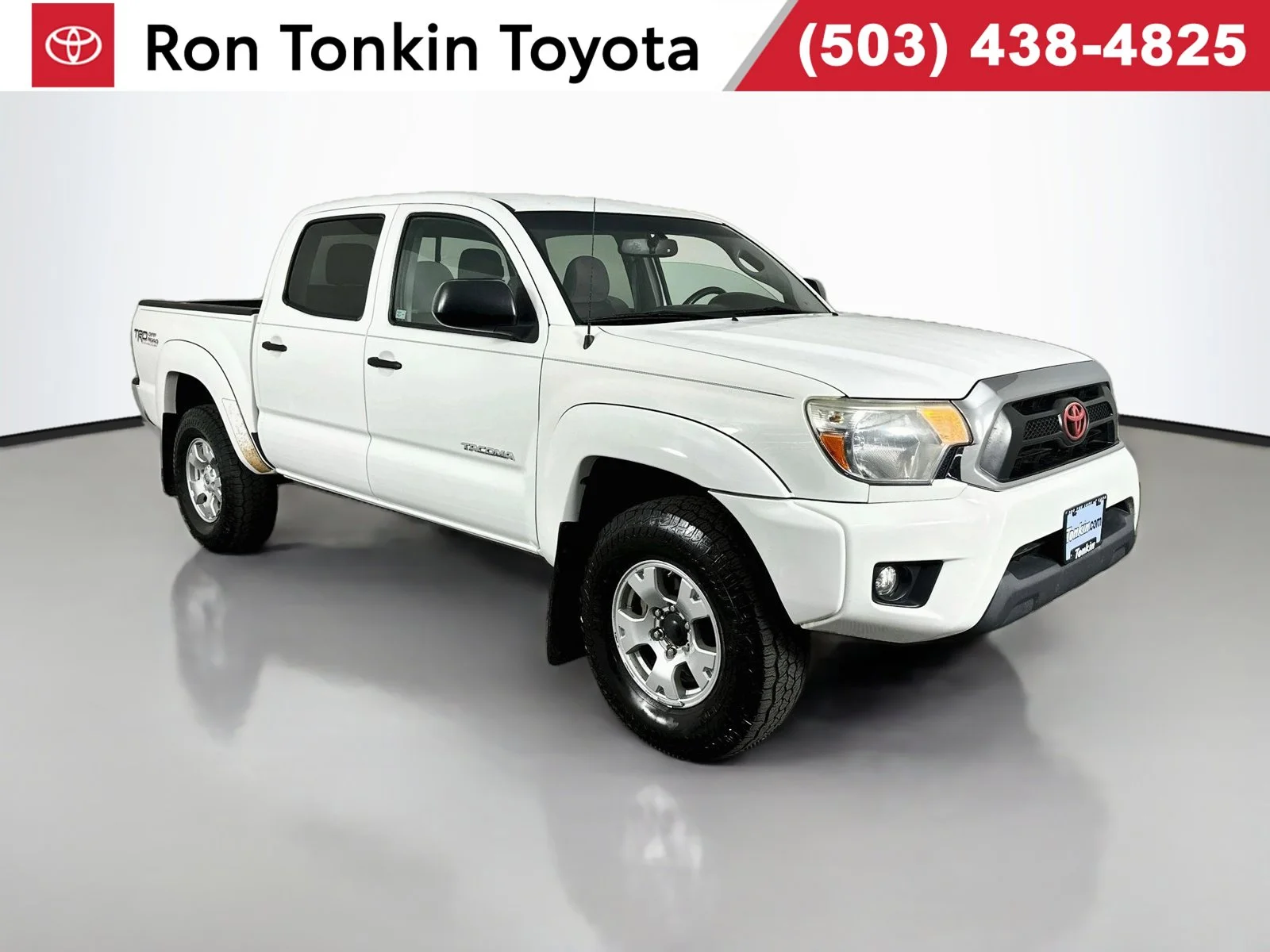 Used 2012 Super White Toyota Base image 1