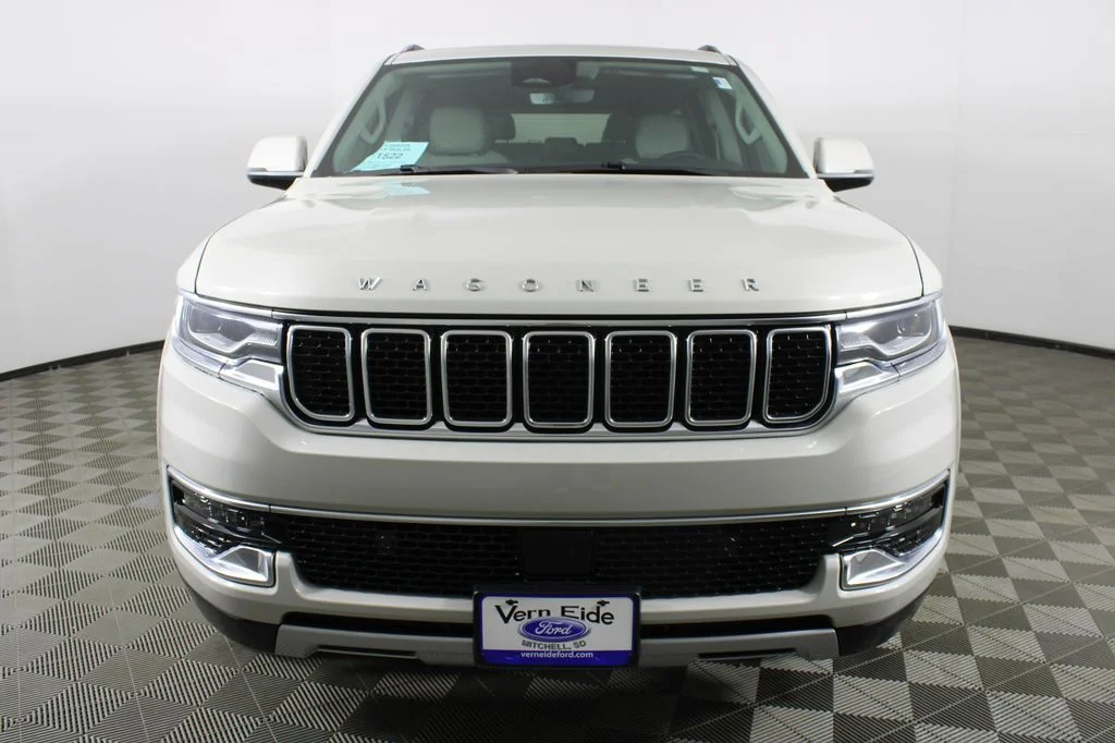 Used 2022 White Jeep Series II image 2