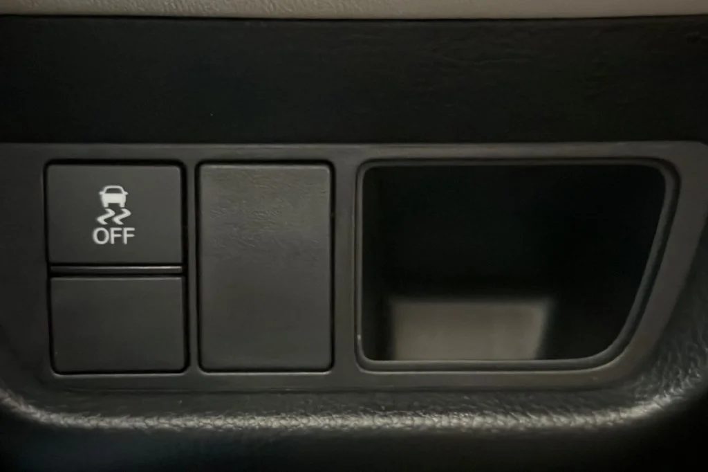 Used 2025  Honda LX image 34