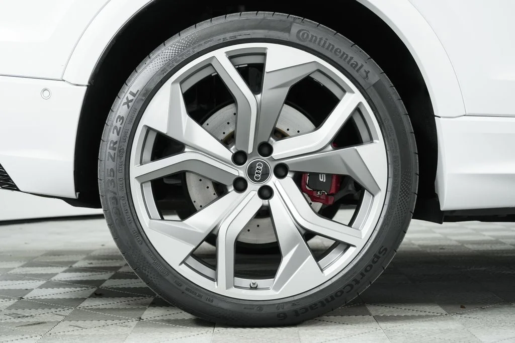 Used 2024 White Audi 4.0T image 36