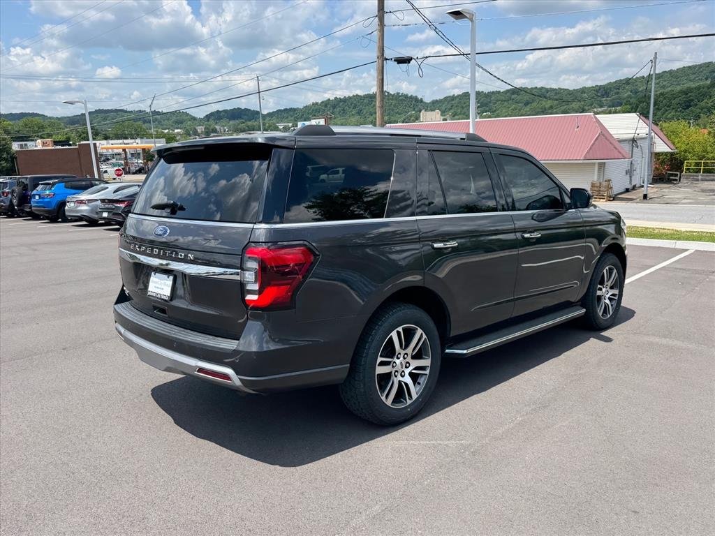 Used 2022 Dark Matter Metallic Ford Limited image 7