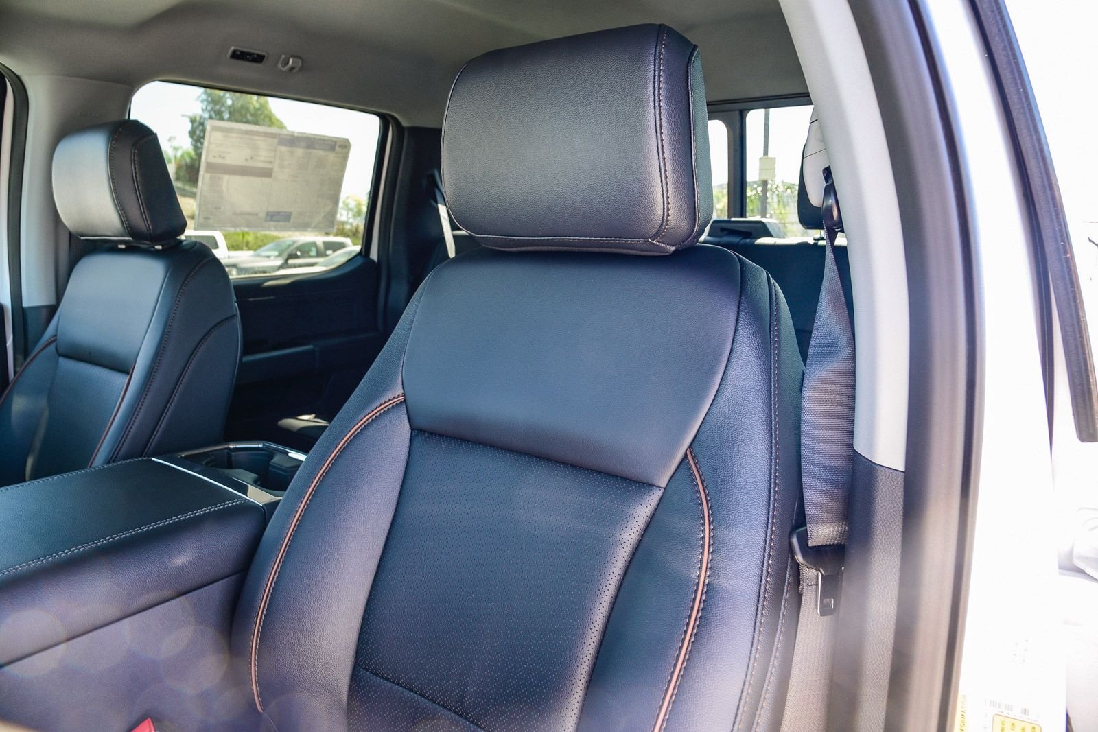 New 2026 Oxford White Ford F-250® Lariat® image 22