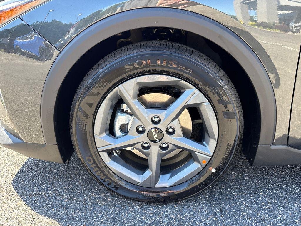 New 2026 Interstellar Gray Kia LXS image 11