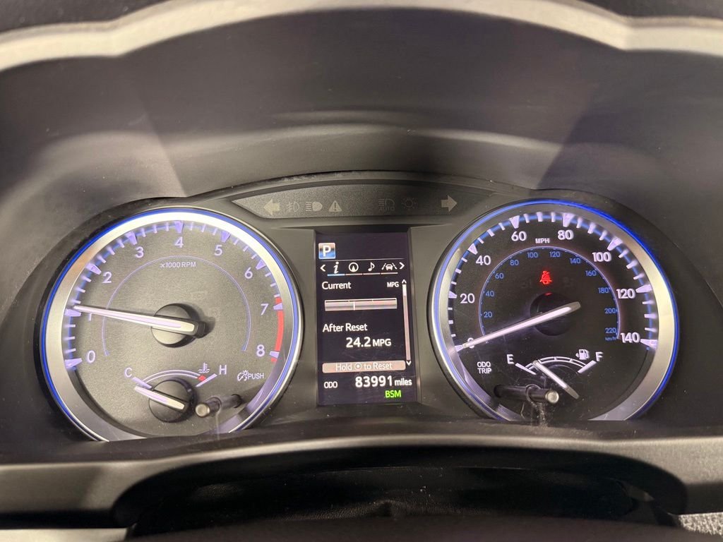 Used 2018 Walnut Toyota XLE image 31