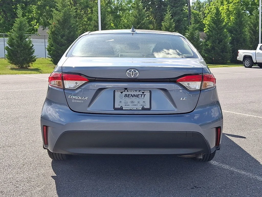 Used 2023  Toyota LE image 5
