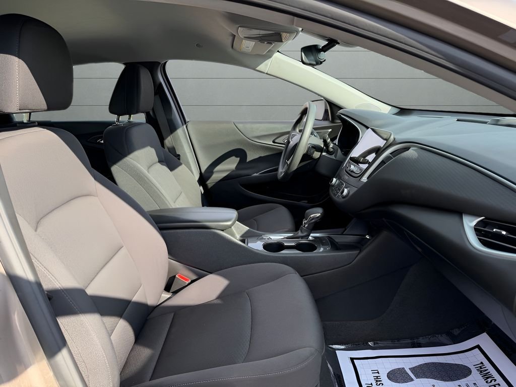 Used 2023 Gray Chevrolet LT image 29