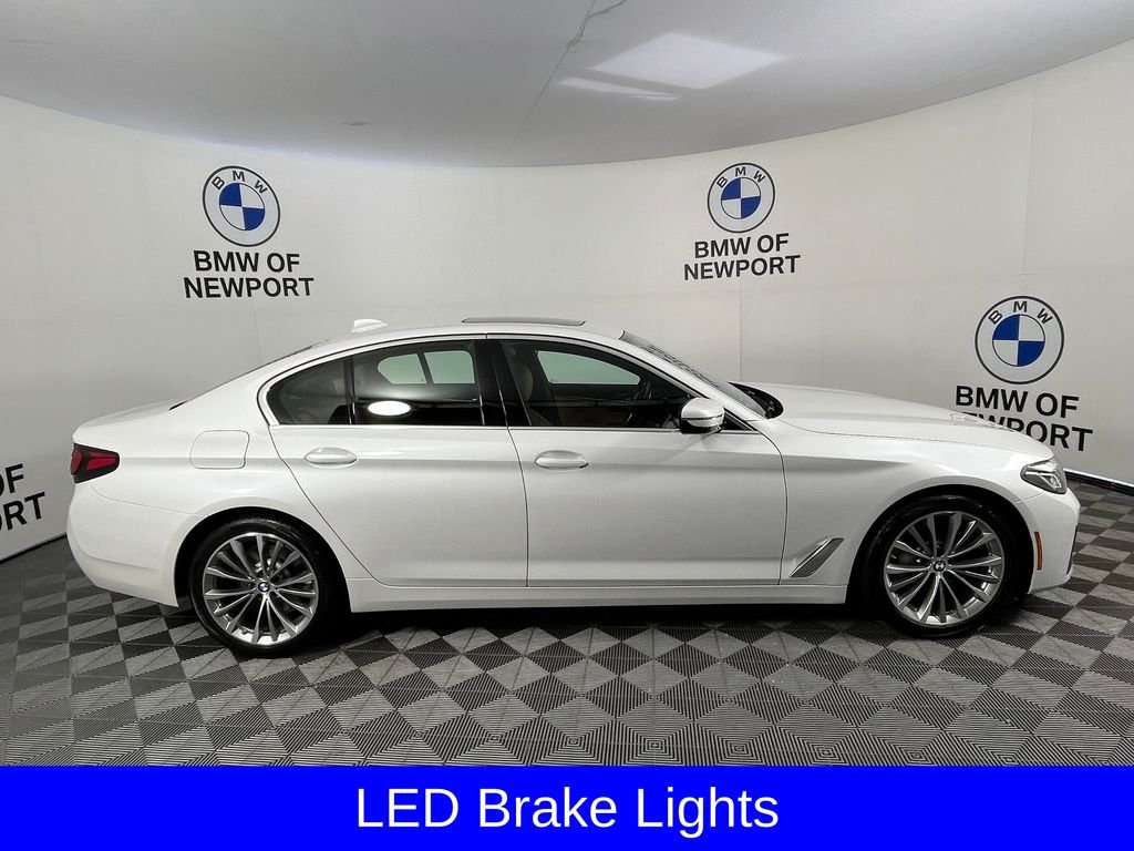Used 2023 White BMW 530i xDrive image 11