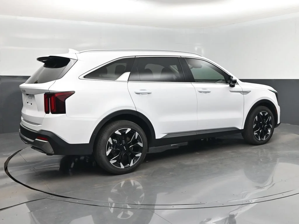 Certified Used 2025 White Kia SX image 3