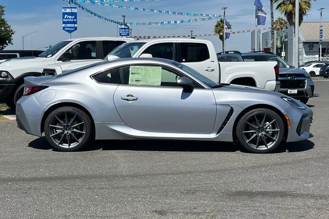 New 2026 ICE SILVER METALLIC Subaru Limited image 3