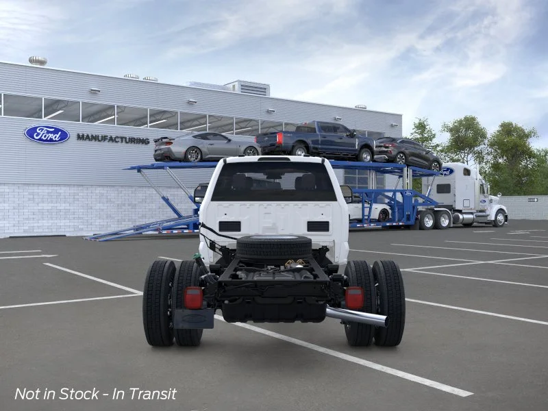 New 2026 Star White Metallic Tri-Coat Ford F-550® LARIAT® image 5