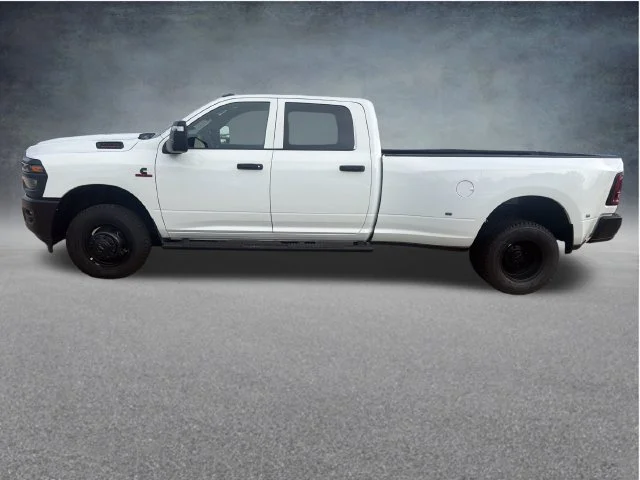 New 2027 Bright White Clear-Coat Exterior Paint RAM Tradesman image 4