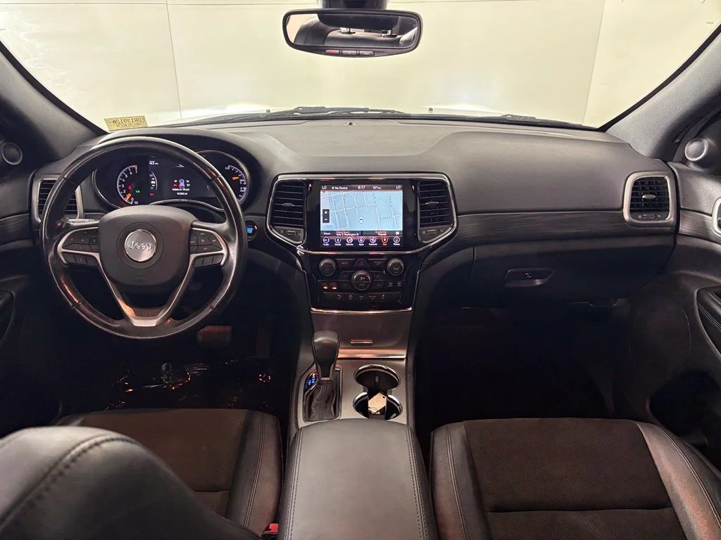 Used 2019 White Jeep Altitude image 41