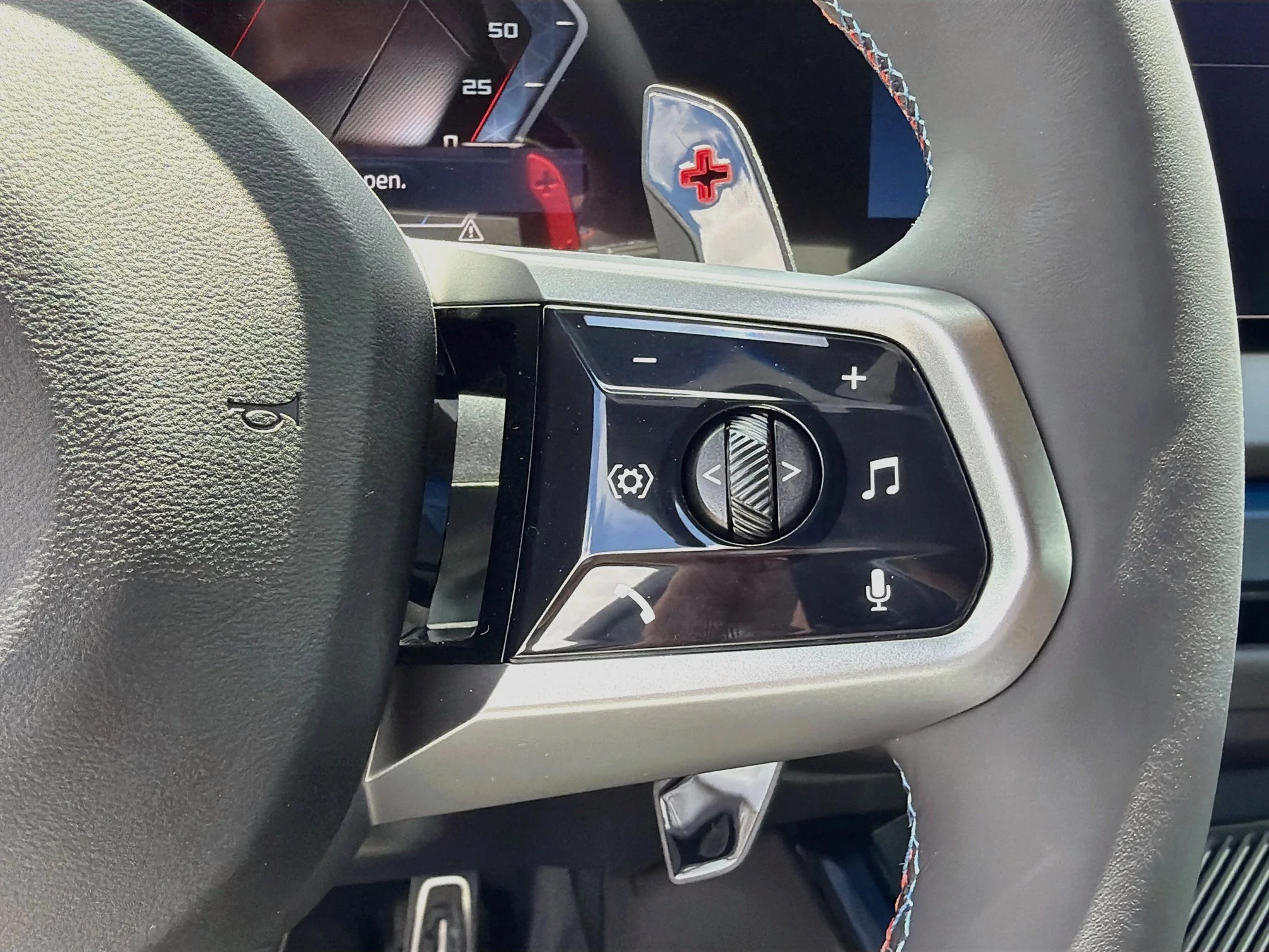 New 2026 Black Sapphire Metallic BMW M50 xDrive image 39