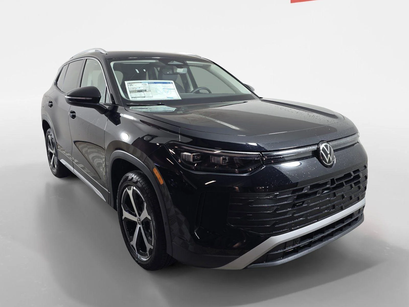 2026 Volkswagen Tiguan 2.0T SE 4Motion's photo