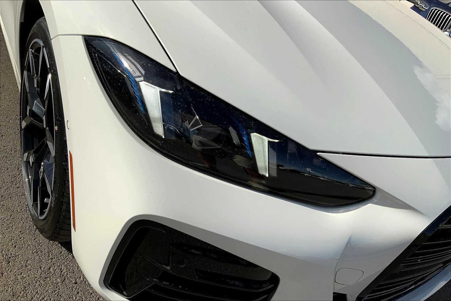 2026 BMW 4 Series M440i - Photo 11