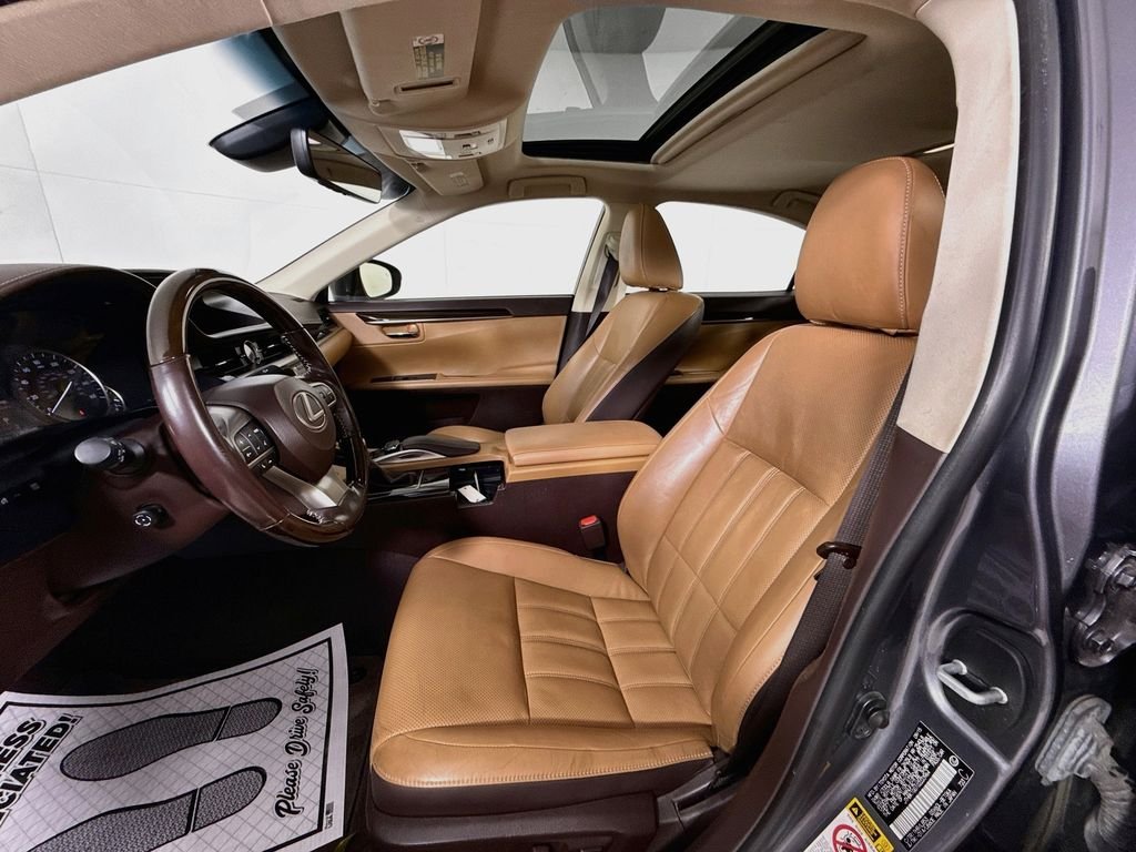 Used 2016 Nebula Gray Pearl Lexus Base image 2