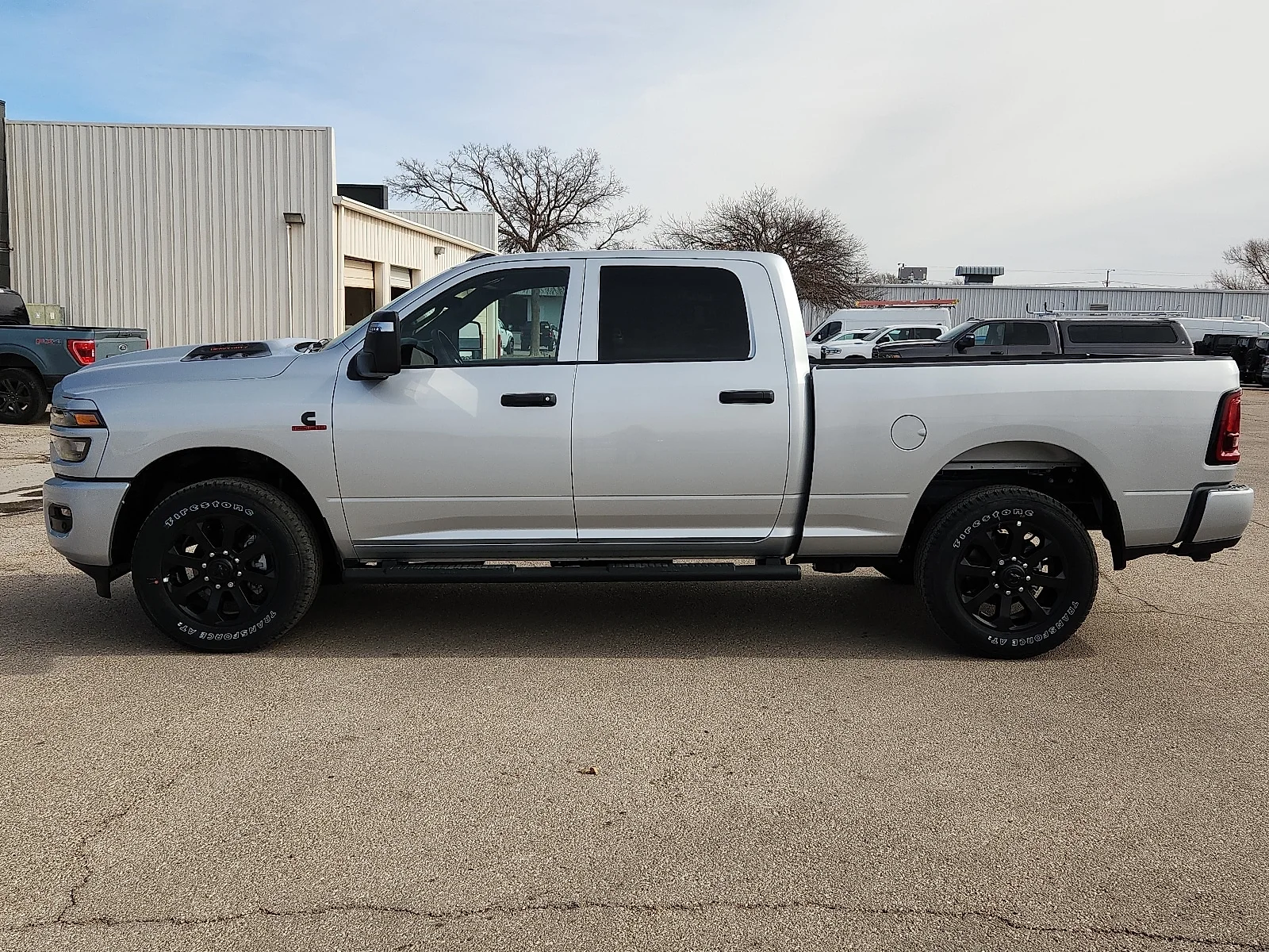 New 2026 Silver-Zynith  Paint Ram BLACK EXPRESS CREW CAB 4X2 6