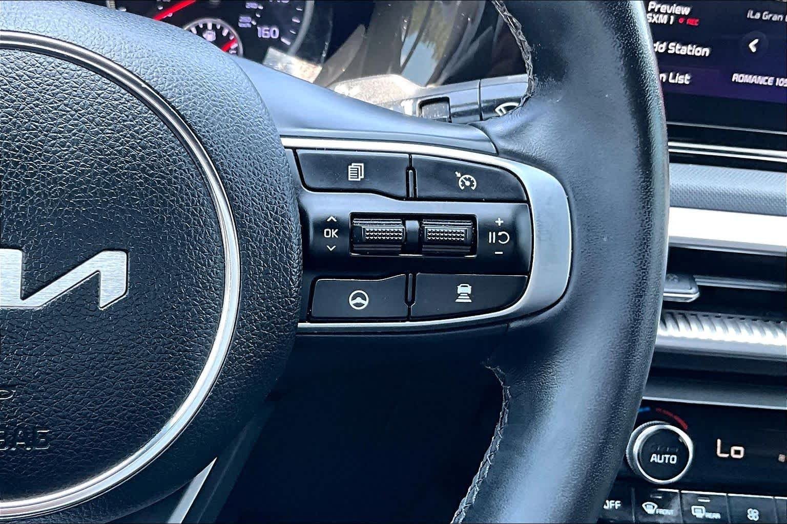 Used 2024 Wolf Gray Kia GT-Line image 24