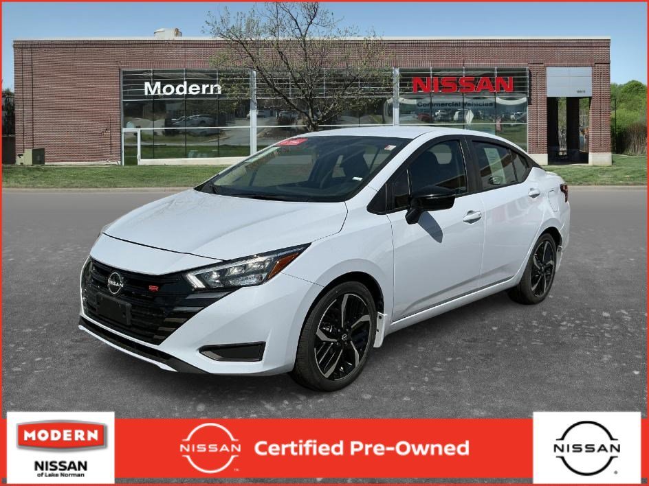 2023 Nissan Versa Sedan SR