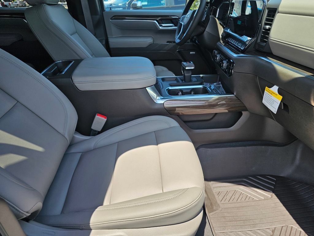 New 2026 Summit White Chevrolet LT Trail Boss image 10