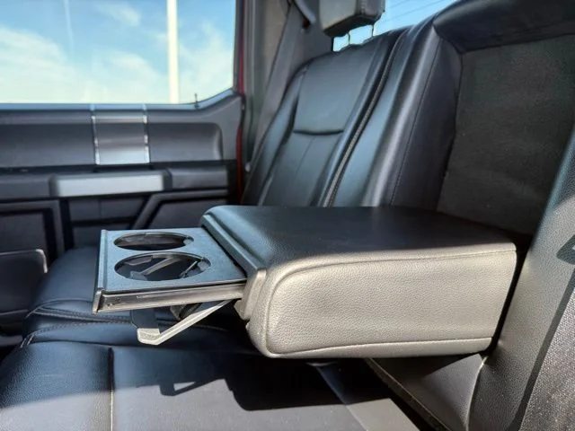 Used 2019  Ford  image 36