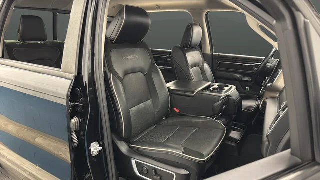Used 2022 Diamond Black Ram Laramie image 23
