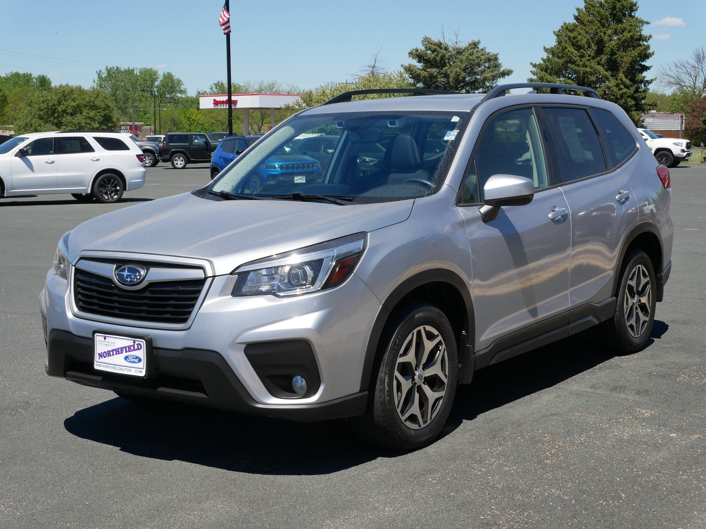 View vehicle photo 4