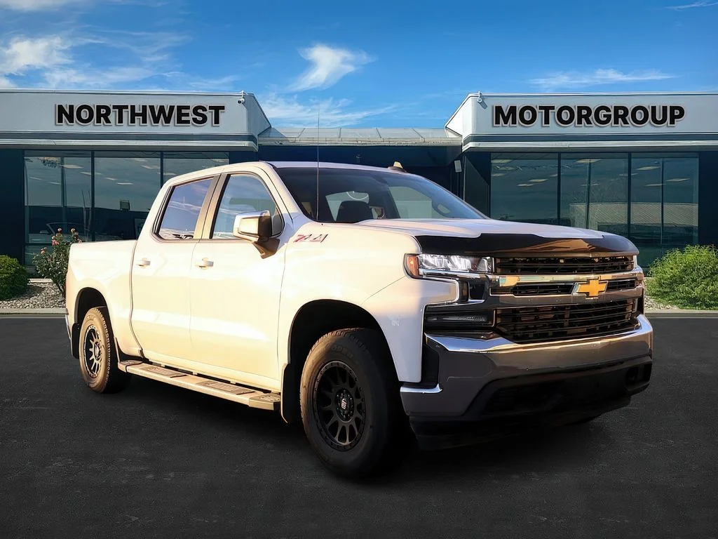 2020 Chevrolet Silverado 1500 LT 4WD Crew Cab Short Box's photo
