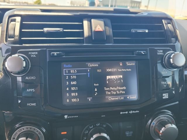 Used 2016 Blue Toyota Trail image 23