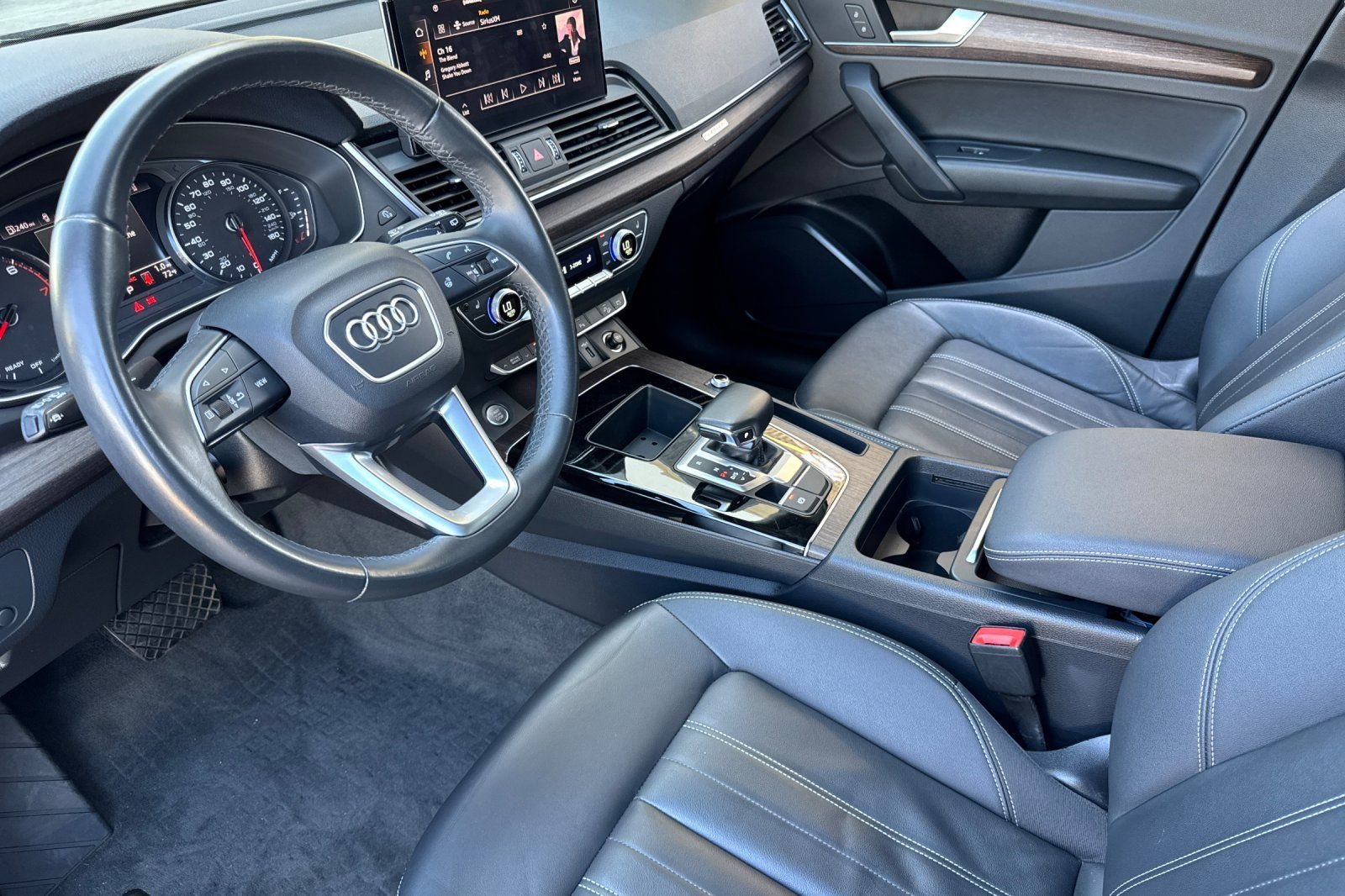2022 Audi Q5 Premium - Photo 9