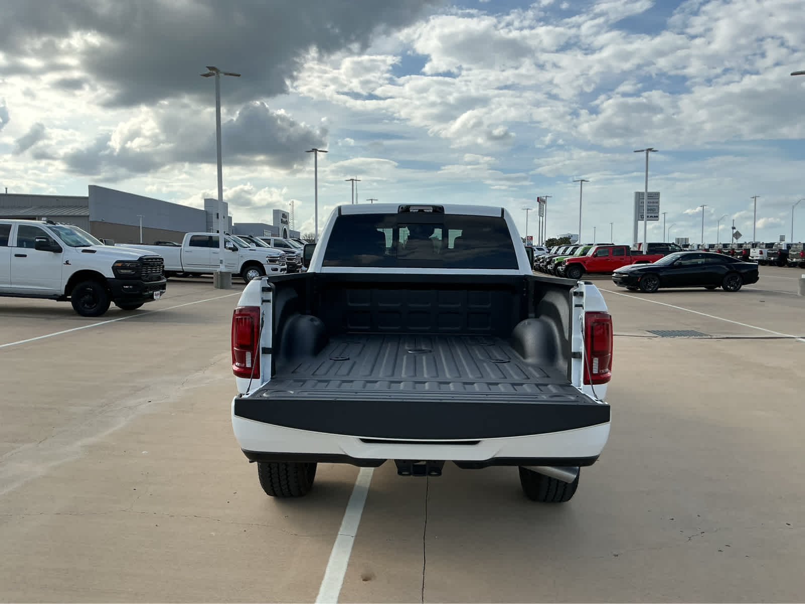 New 2026 Bright White Clear-Coat Exterior Paint RAM Longhorn image 12