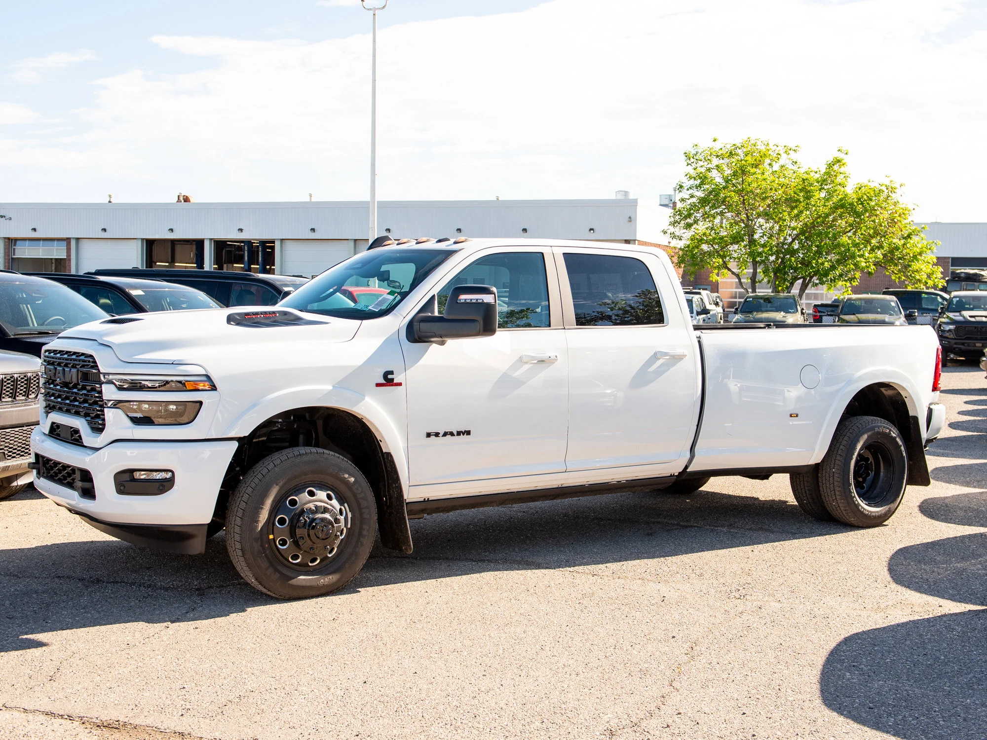 New 2026 White RAM Limited* image 2