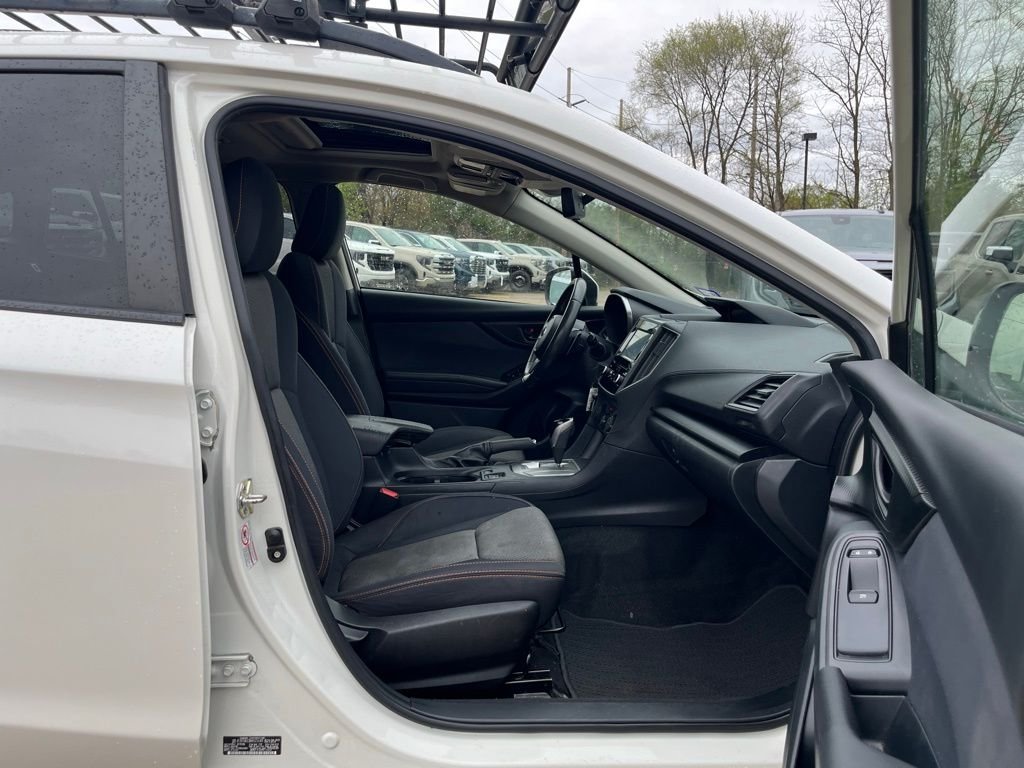 Used 2019 Crystal White Pearl Subaru 2.0i Premium image 34