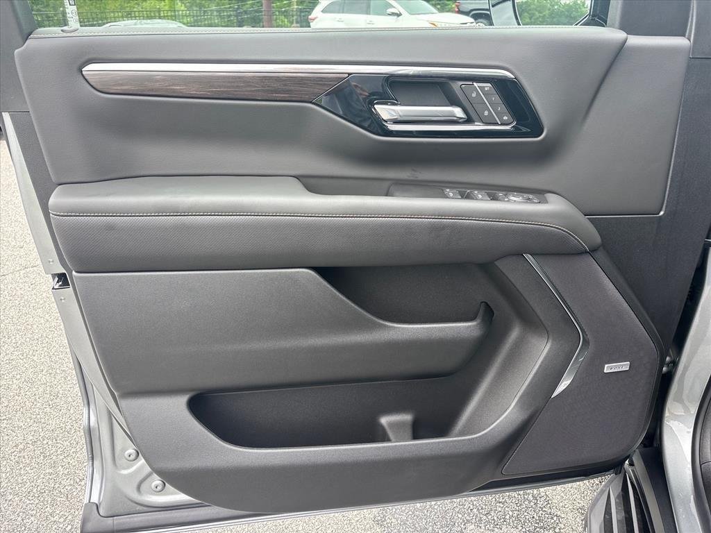 2026 Chevrolet Tahoe Premier - Photo 19