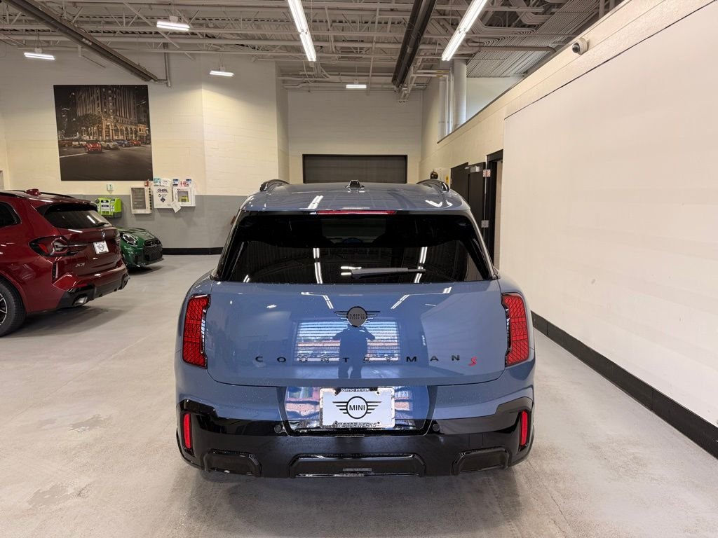 New 2027 Slate Blue Metallic MINI  image 4