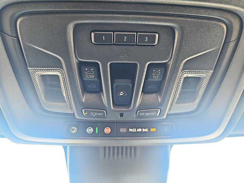 Used 2024 Onyx Black GMC AT4 image 31