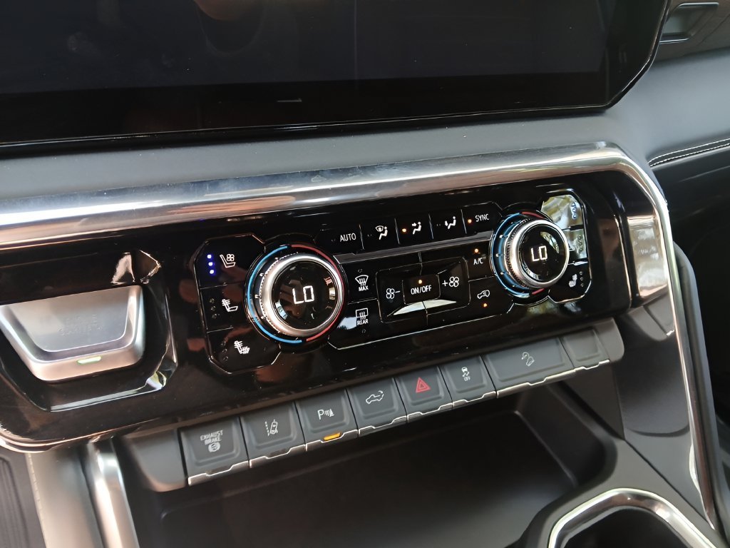 New 2026 GMC Sierra 2500 HD Denali Ultimate, photo 16