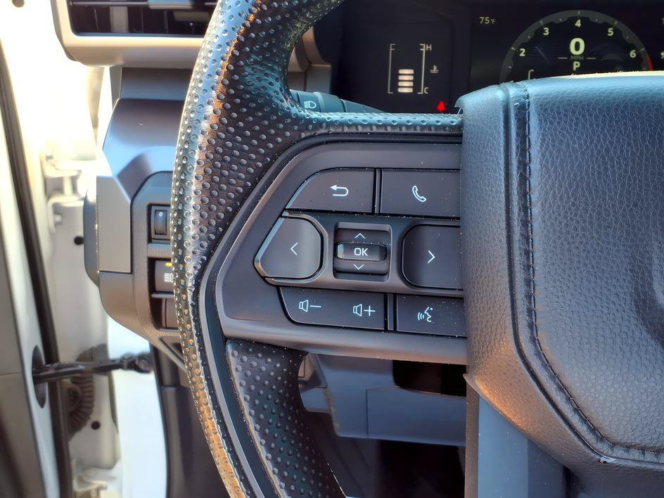 Used 2025 Ice Cap Toyota SR5 image 23