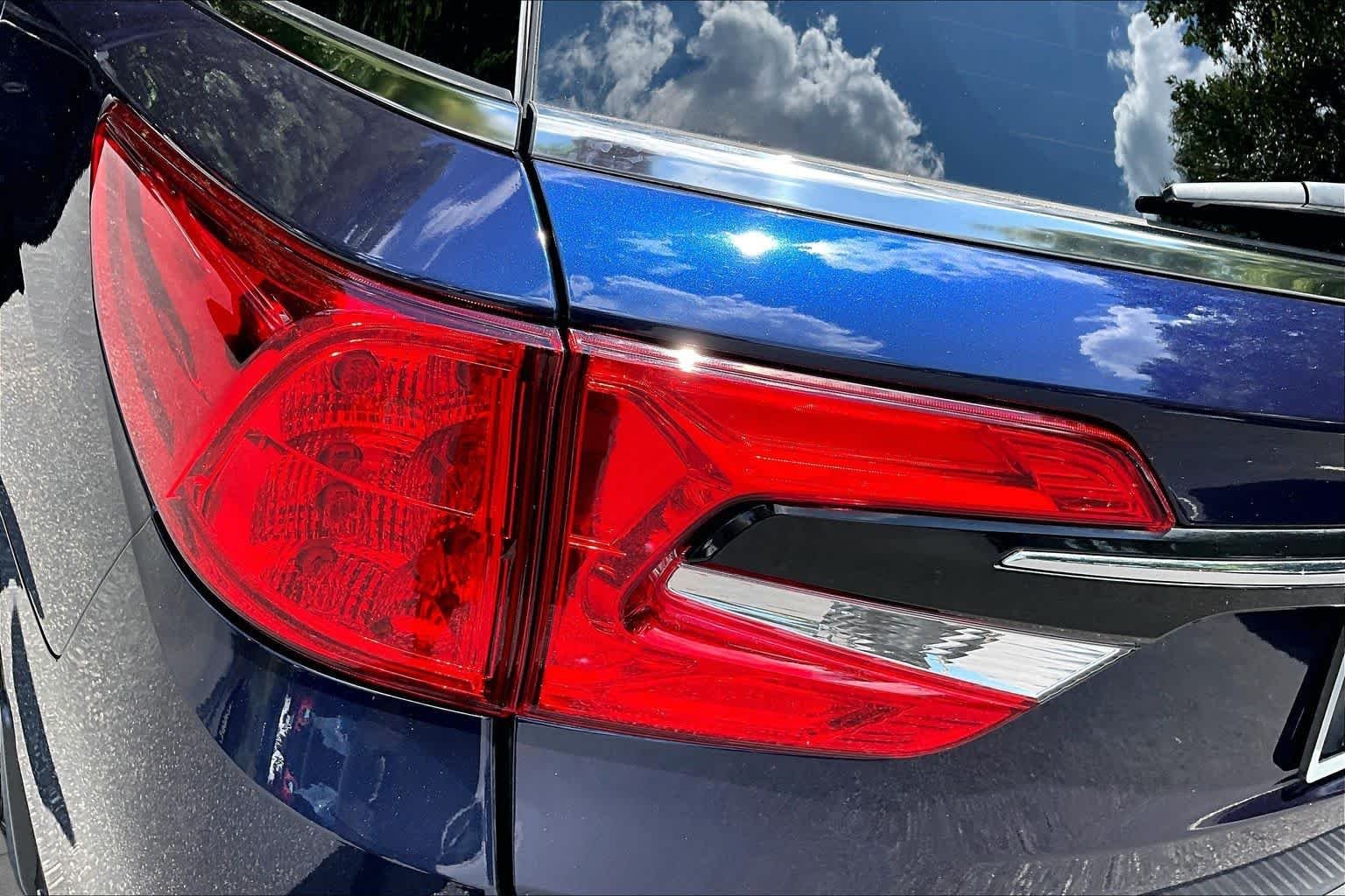 Used 2023 Obsidian Blue Pearl Honda EX-L image 29