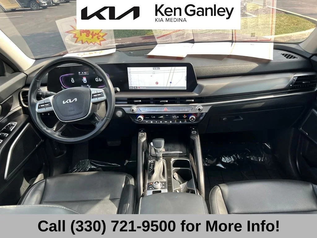 Used 2024 Red Kia S image 44