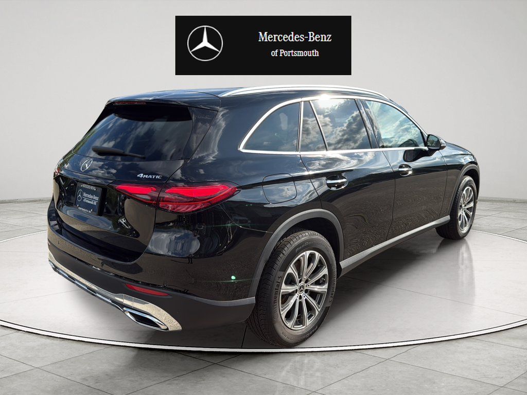 Used 2026 Black Mercedes-Benz GLC 300 image 5