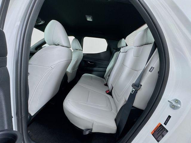 New 2026 White Hyundai SEL FWD image 35