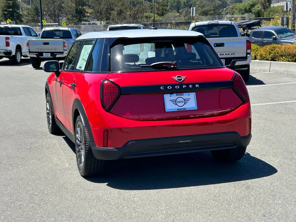New 2026 Chili Red II MINI Signature Plus image 3