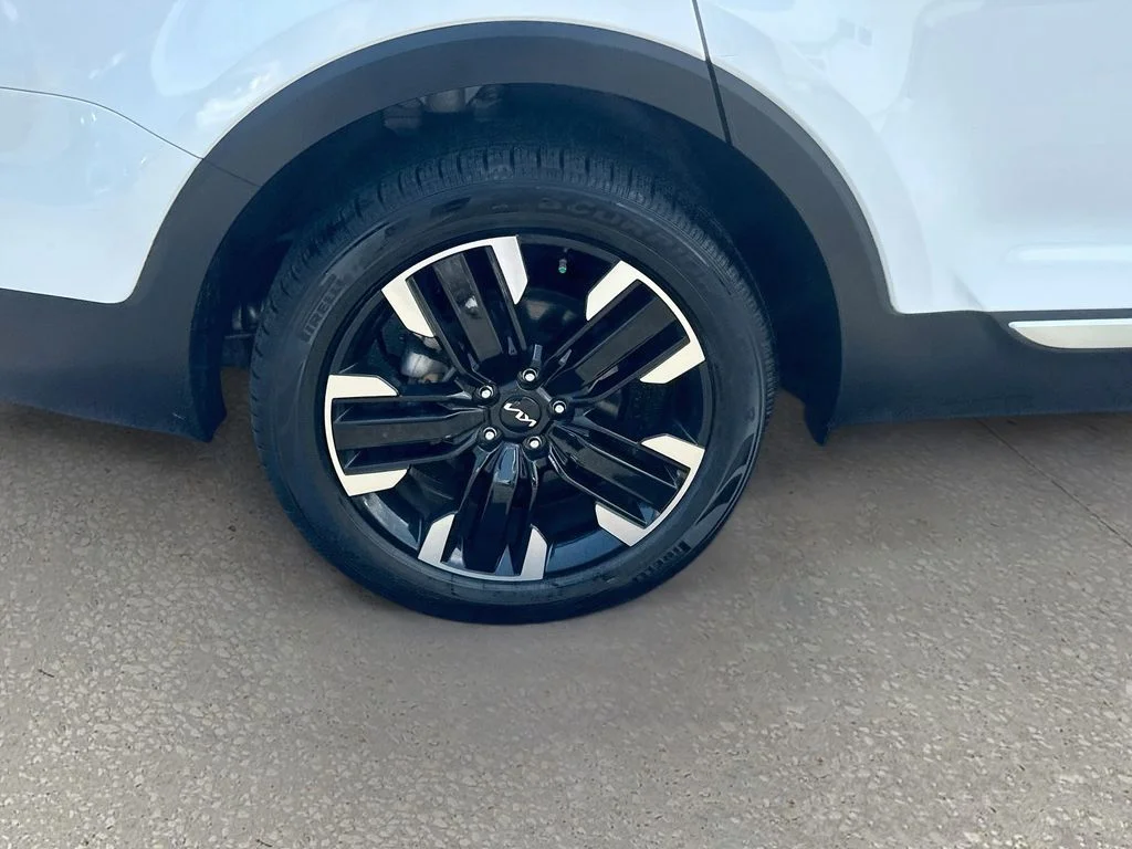 Certified Used 2023 White Kia SX-Prestige image 34