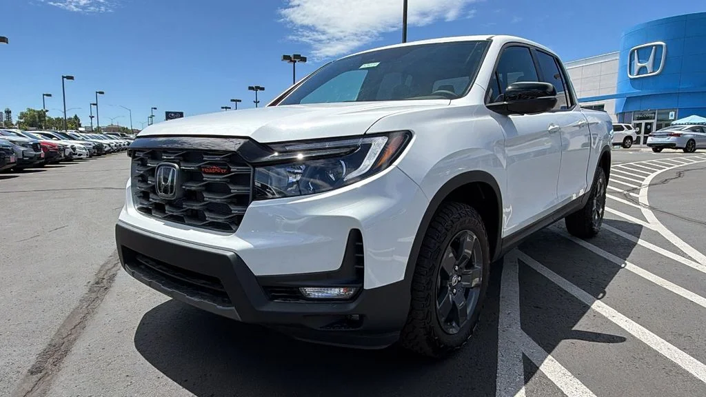 New 2026 Platinum White Pearl Honda TrailSport image 7