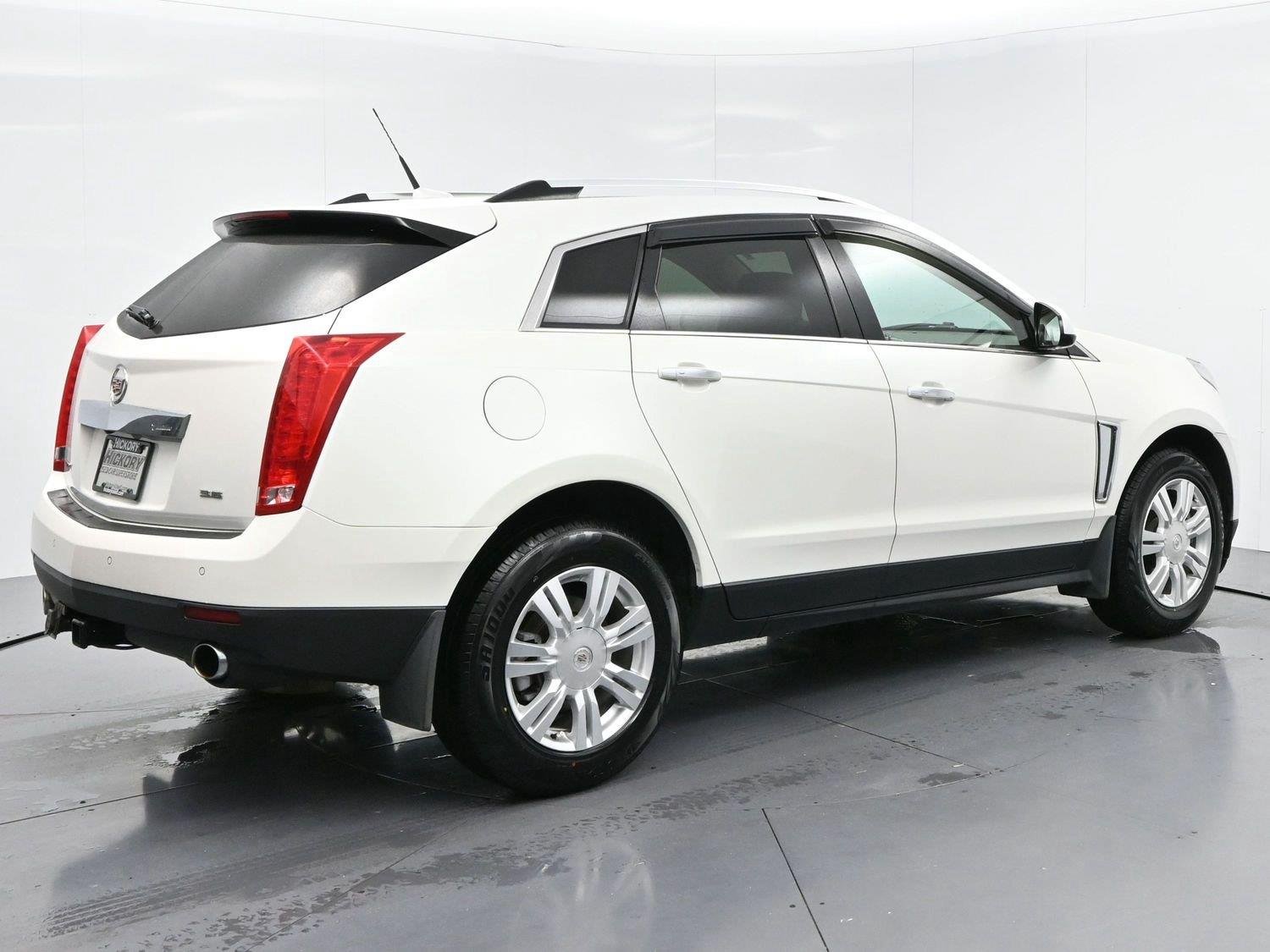 Used 2014 Platinum Ice Tricoat Cadillac Luxury Collection image 7